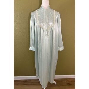Vintage Miss Elaine Women's S Satin Long Nightgown Pastel Blue Lace Button Neck